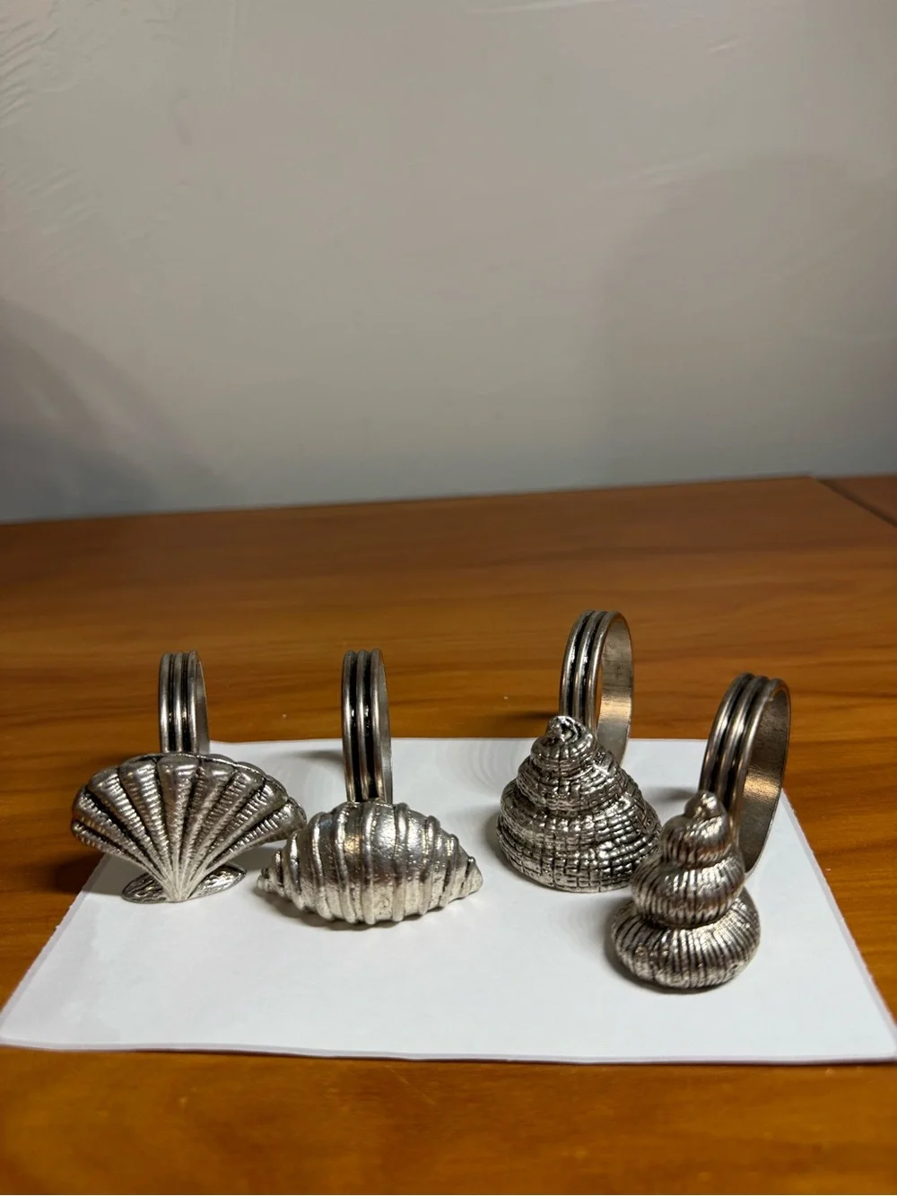 4 Piece Pewter Metal Napkin Ring Holder Seashell Beach Minimalist Dining